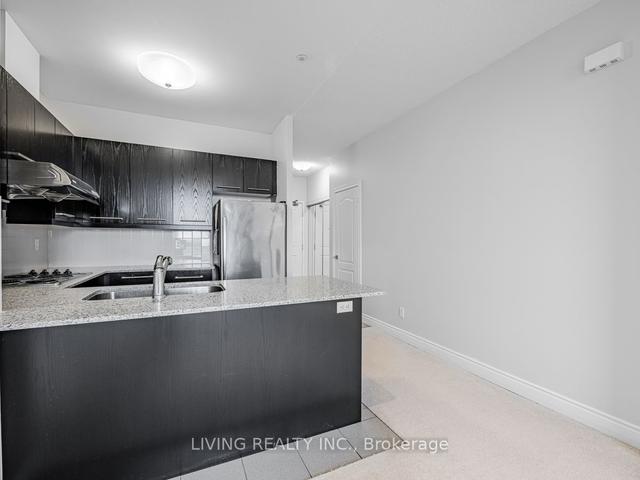 729 - 11211 Yonge St, Condo with 1 bedrooms, 1 bathrooms and 0 parking in Richmond Hill ON | Image 2