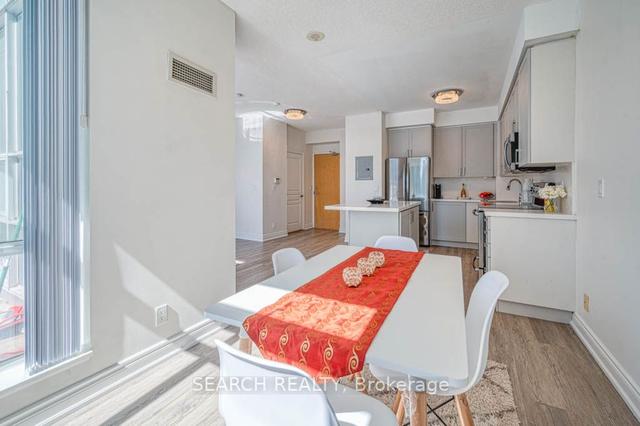 908 - 220 Burnhamthorpe Rd W, Condo with 2 bedrooms, 3 bathrooms and 2 parking in Mississauga ON | Image 6