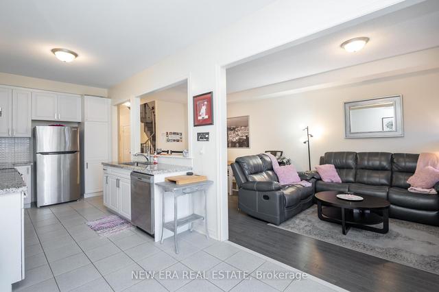 42 Jevons Dr, House attached with 3 bedrooms, 3 bathrooms and 3 parking in Ajax ON | Image 6