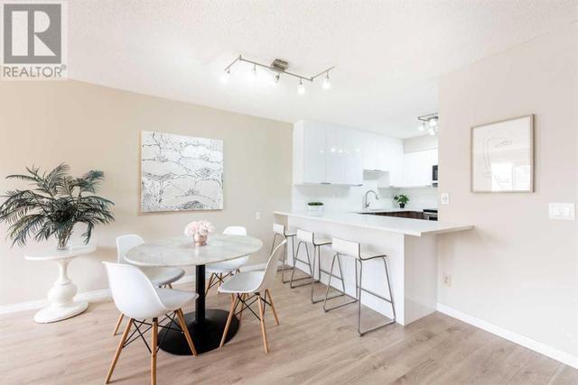 203, - 330 15 Avenue Sw, Condo with 2 bedrooms, 1 bathrooms and 1 parking in Calgary AB | Image 2