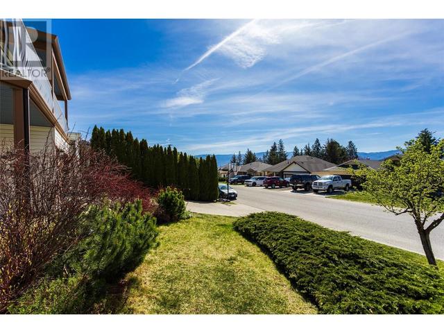 2680 Copper Ridge Drive, House detached with 3 bedrooms, 3 bathrooms and 2 parking in West Kelowna BC | Image 4