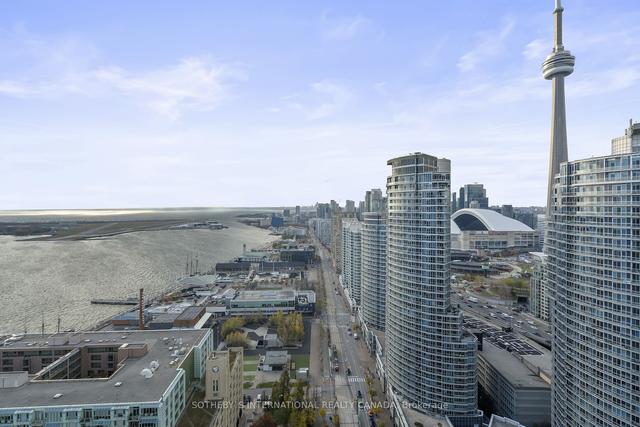 3701 - 77 Harbour Sq, Condo with 3 bedrooms, 3 bathrooms and 1 parking in Toronto ON | Image 18
