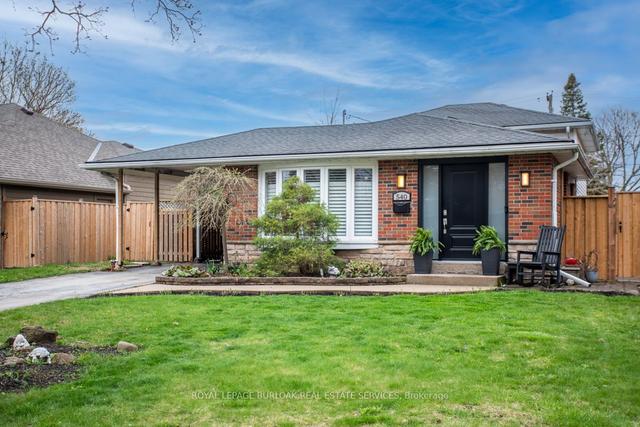 540 Kenmarr Cres, House detached with 2 bedrooms, 3 bathrooms and 3 parking in Burlington ON | Image 1