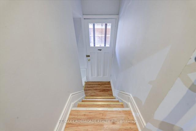 130 Portsdown Rd, House detached with 3 bedrooms, 2 bathrooms and 5 parking in Toronto ON | Image 13
