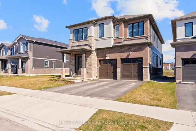 90 Spitfire Dr, House detached with 5 bedrooms, 4 bathrooms and 4 parking in Hamilton ON | Image 12