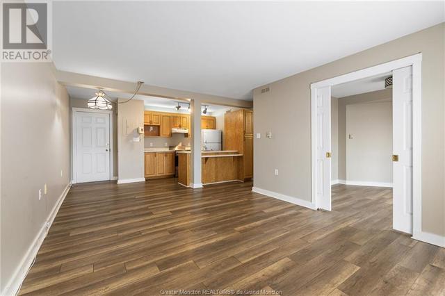 2 - 33 Macaleese, Condo with 2 bedrooms, 1 bathrooms and null parking in Moncton NB | Image 10