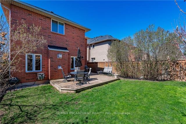 2389 Valley Heights Cres, House detached with 4 bedrooms, 3 bathrooms and 5 parking in Oakville ON | Image 33