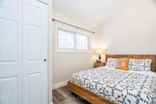 22 Slalom Dr, House detached with 3 bedrooms, 2 bathrooms and 6 parking in Oro Medonte ON | Image 7