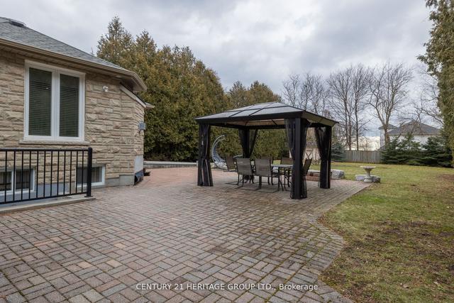 35 Railway St, House detached with 3 bedrooms, 2 bathrooms and 14 parking in Vaughan ON | Image 38