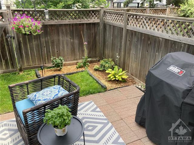 513 Sidney Drive, Townhouse with 3 bedrooms, 2 bathrooms and 2 parking in Ottawa ON | Image 29