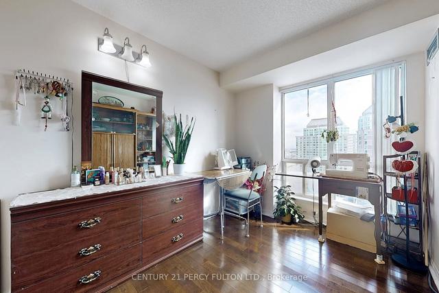 2006 - 8 Lee Centre Dr, Condo with 4 bedrooms, 3 bathrooms and 2 parking in Toronto ON | Image 14