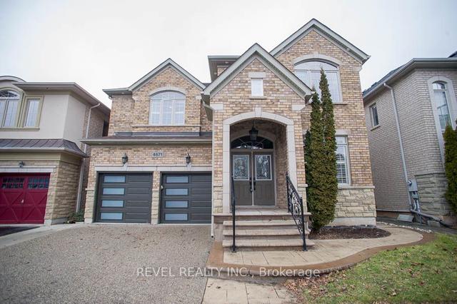 4671 Mcleod Rd, House detached with 4 bedrooms, 4 bathrooms and 4 parking in Burlington ON | Image 1