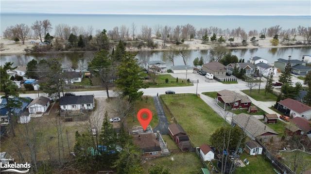 125 River Road E, House detached with 2 bedrooms, 1 bathrooms and 5 parking in Wasaga Beach ON | Image 16