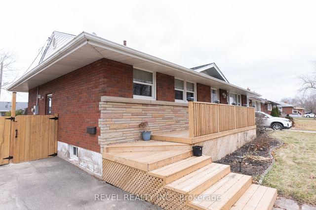 20 Milton Rd, House detached with 4 bedrooms, 1 bathrooms and 4 parking in St. Catharines ON | Image 23