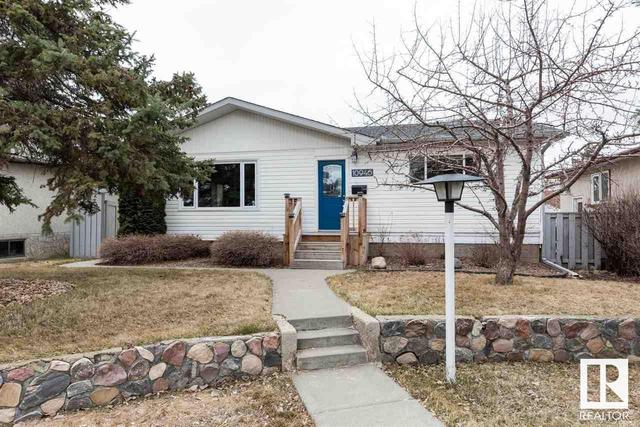 10946 165 St Nw, House detached with 5 bedrooms, 2 bathrooms and null parking in Edmonton AB | Image 1
