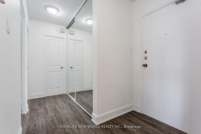 1008 - 177 Linus Rd, Condo with 2 bedrooms, 1 bathrooms and 1 parking in Toronto ON | Image 36
