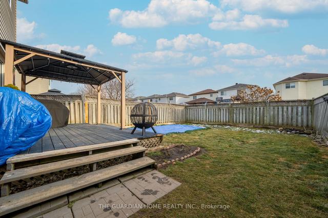 27 John Walter Cres, House detached with 3 bedrooms, 3 bathrooms and 5.5 parking in Clarington ON | Image 20
