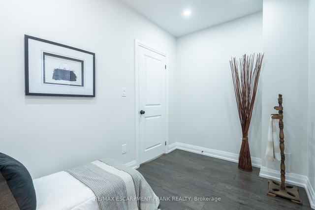 25 East 24th St, House detached with 3 bedrooms, 2 bathrooms and 1 parking in Hamilton ON | Image 9