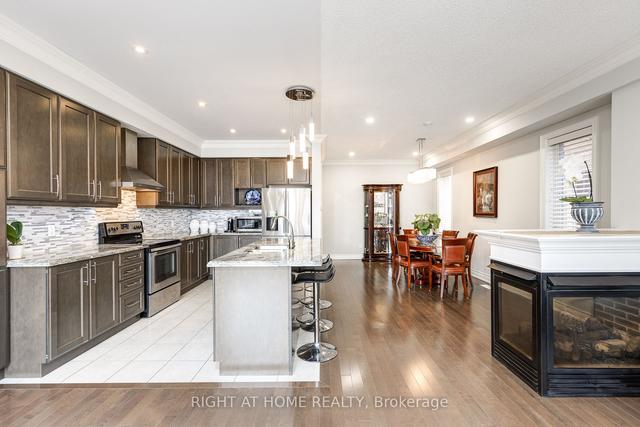 31 Goldthread Terr, House semidetached with 4 bedrooms, 4 bathrooms and 3 parking in Toronto ON | Image 35
