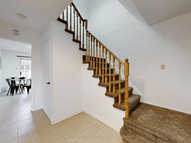 11 Cashel St, House detached with 3 bedrooms, 3 bathrooms and 3 parking in Brampton ON | Image 12