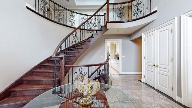 716 Woodland Acres Cres, House detached with 4 bedrooms, 6 bathrooms and 13 parking in Vaughan ON | Image 9