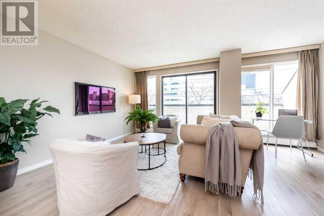 203, - 330 15 Avenue Sw, Condo with 2 bedrooms, 1 bathrooms and 1 parking in Calgary AB | Image 13