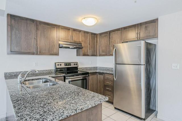 205 - 45 Kingsbury Square, House attached with 3 bedrooms, 2 bathrooms and 1 parking in Guelph ON | Image 40