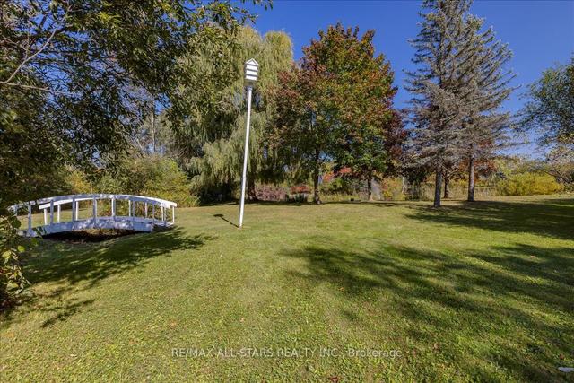 26118 Warden Ave, House detached with 3 bedrooms, 3 bathrooms and 13 parking in Georgina ON | Image 20