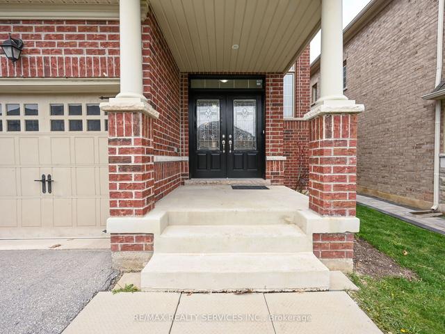 24 Bear Run Rd, House detached with 4 bedrooms, 3 bathrooms and 6 parking in Brampton ON | Image 12