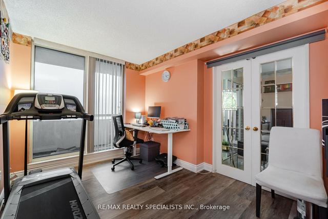 1405 - 5 Lisa St N, Condo with 3 bedrooms, 2 bathrooms and 2 parking in Brampton ON | Image 17