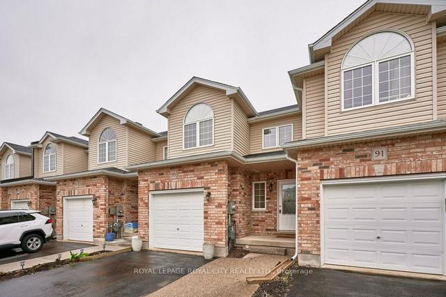 93 Mussen St, House attached with 3 bedrooms, 3 bathrooms and 3 parking in Guelph ON | Image 1