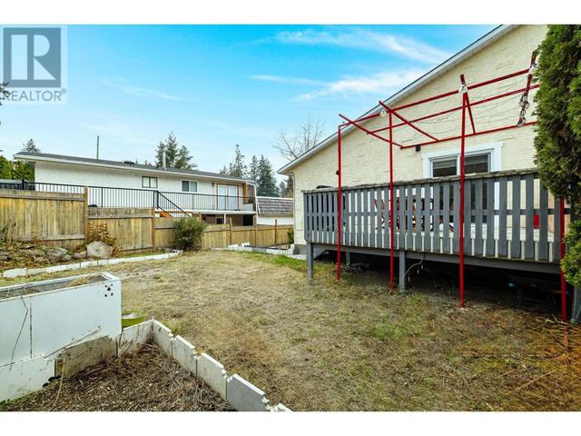 2942 Mcallister Road, House detached with 5 bedrooms, 2 bathrooms and 4 parking in West Kelowna BC | Image 40