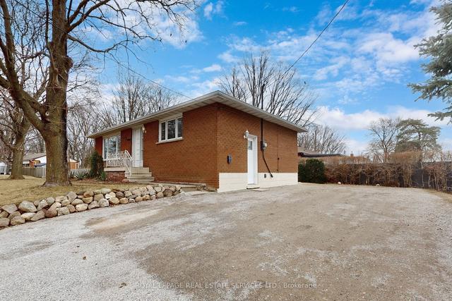 2214 Mount Forest Dr, House detached with 3 bedrooms, 2 bathrooms and 9 parking in Burlington ON | Image 7