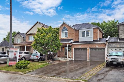 7241 Pallett Crt, House attached with 3 bedrooms, 4 bathrooms and 4 parking in Mississauga ON | Card Image