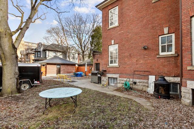 177 Dowling Ave, House detached with 7 bedrooms, 3 bathrooms and 4 parking in Toronto ON | Image 32