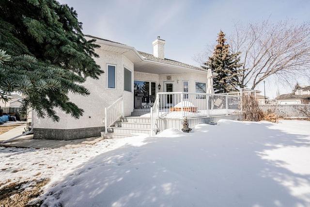 9101 Crystal Lake Drive, House detached with 4 bedrooms, 3 bathrooms and 4 parking in Grande Prairie AB | Image 39
