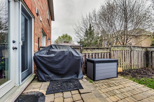 1091 Pepperidge Crossing, House semidetached with 3 bedrooms, 3 bathrooms and 3 parking in Mississauga ON | Image 30