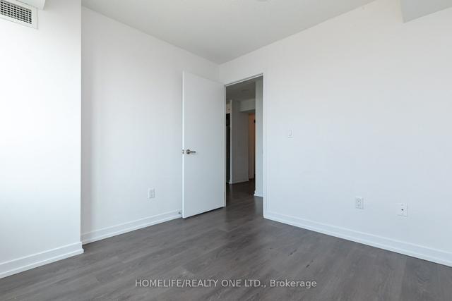 2004 - 1420 Dupont St, Condo with 2 bedrooms, 2 bathrooms and 1 parking in Toronto ON | Image 6