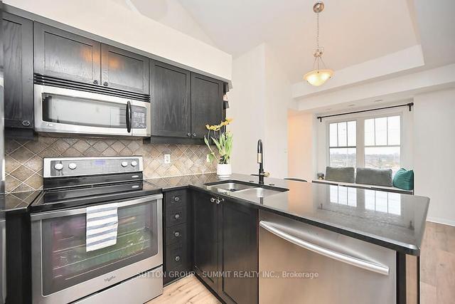 6 - 633 Dundas St W, Townhouse with 2 bedrooms, 2 bathrooms and 2 parking in Mississauga ON | Image 2