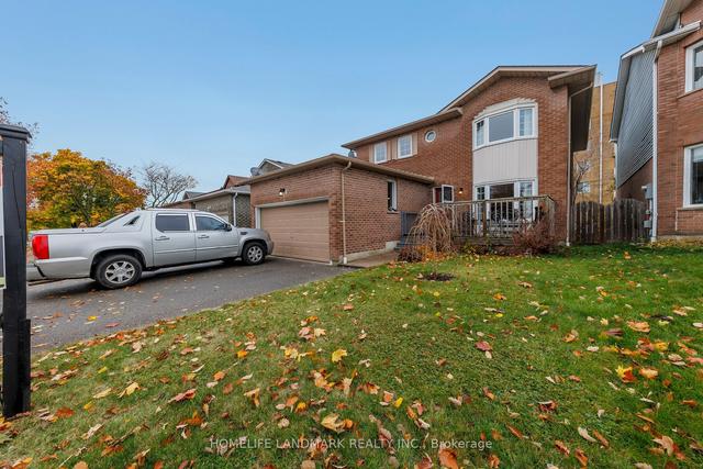 6 Wood Dr, House detached with 4 bedrooms, 4 bathrooms and 5 parking in Whitby ON | Image 1