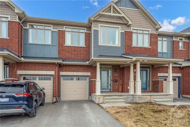 209 Overberg Way, Townhouse with 3 bedrooms, 3 bathrooms and 2 parking in Ottawa ON | Image 2