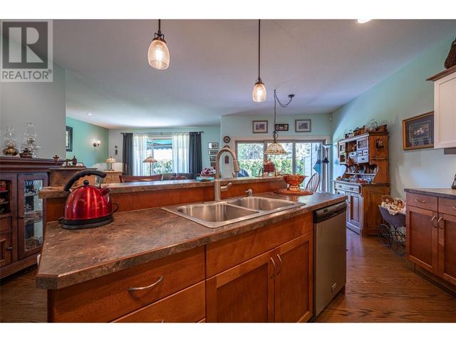 5 - 1000 Snowberry Road, House detached with 3 bedrooms, 2 bathrooms and 4 parking in Vernon BC | Image 66