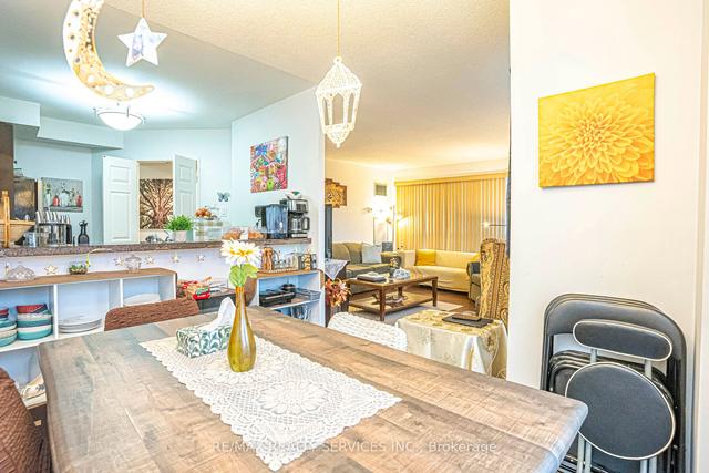 410 - 2177 Burnhamthorpe Rd W, Condo with 2 bedrooms, 2 bathrooms and 2 parking in Mississauga ON | Image 2