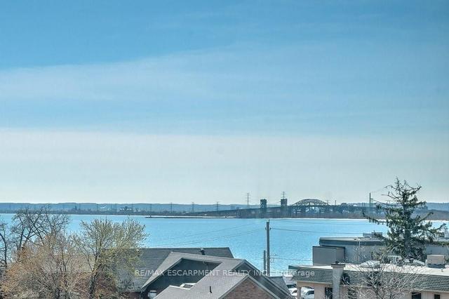 602 - 2121 Lakeshore Rd, Condo with 2 bedrooms, 2 bathrooms and 1 parking in Burlington ON | Image 9