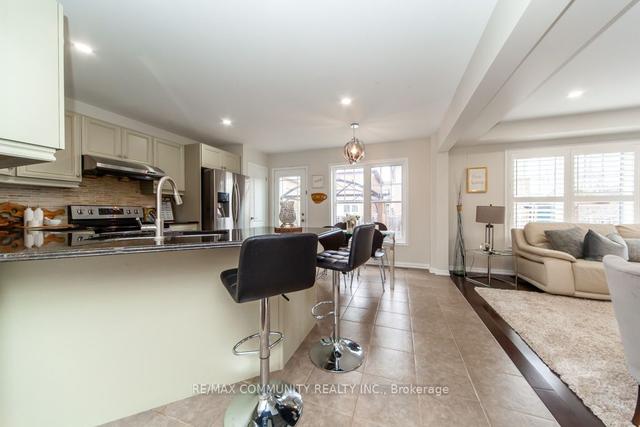 2 Dulverton Dr, House detached with 3 bedrooms, 3 bathrooms and 4 parking in Brampton ON | Image 6