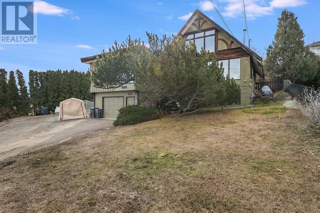 1689 Kloppenburg Road, House detached with 3 bedrooms, 2 bathrooms and 5 parking in Kelowna BC | Image 32