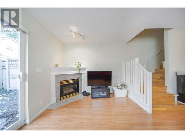 35 - 6670 Rumble Street, House attached with 3 bedrooms, 3 bathrooms and 2 parking in Burnaby BC | Image 12
