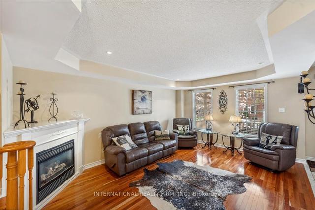 167 Gatwick Dr, House semidetached with 3 bedrooms, 3 bathrooms and 2 parking in Oakville ON | Image 33