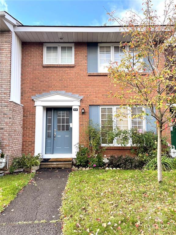 306 Kintyre Private, Townhouse with 3 bedrooms, 2 bathrooms and 1 parking in Ottawa ON | Image 2