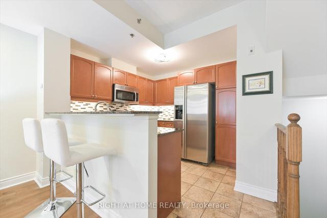 36 - 8 Brighton Pl, Townhouse with 3 bedrooms, 3 bathrooms and 2 parking in Vaughan ON | Image 4